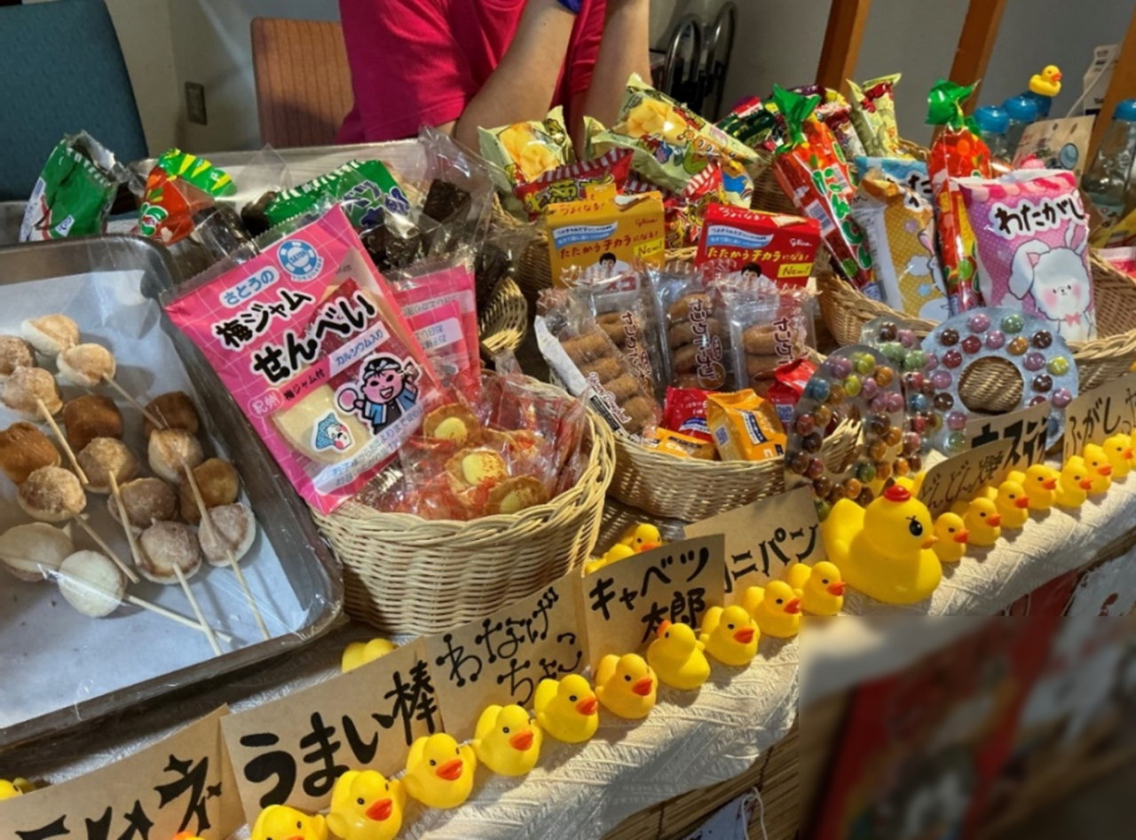 昔懐かしい駄菓子屋さん