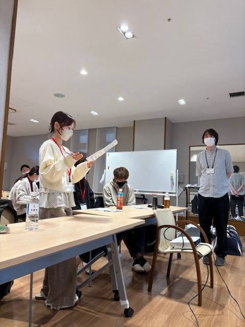 介護現場で活きる研修とは？職員が講師になるメリットは・・・